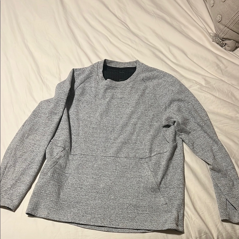 lululemon at ease crewneck